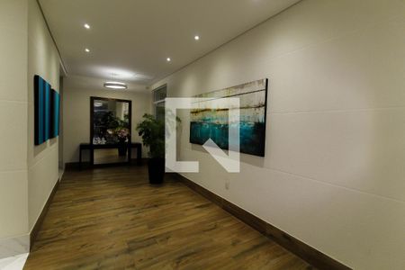 Apartamento à venda com 70m², 1 quarto e 1 vaga Apartamento à venda com 70m², 1 quarto e 1 vagaHall