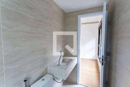 Apartamento à venda com 70m², 2 quartos e 2 vagas Apartamento à venda com 70m², 2 quartos e 2 vagasBanheiro da Suíte