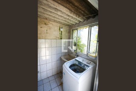 Casa à venda com 250m², 2 quartos e 2 vagas Casa à venda com 250m², 2 quartos e 2 vagasÁrea de Serviço