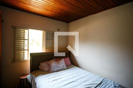 Casa à venda com 250m², 2 quartos e 2 vagas Casa à venda com 250m², 2 quartos e 2 vagasQuarto 2