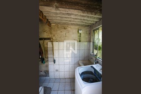 Casa à venda com 250m², 2 quartos e 2 vagas Casa à venda com 250m², 2 quartos e 2 vagasÁrea de Serviço