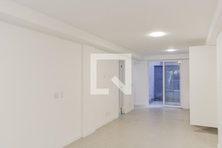 Sala/Quarto de kitnet/studio à venda com 1 quarto, 52m² em Copacabana, Rio de Janeiro