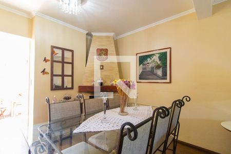 Sala de casa de condomínio à venda com 4 quartos, 180m² em Cavalhada, Porto Alegre