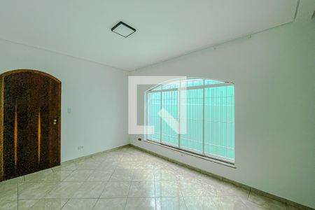 Casa à venda com 220m², 2 quartos e 2 vagasSala