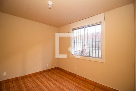 Quarto de apartamento à venda com 2 quartos, 40m² em Medianeira, Porto Alegre