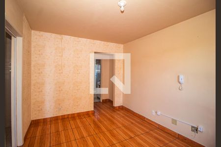 Sala de apartamento à venda com 2 quartos, 40m² em Medianeira, Porto Alegre