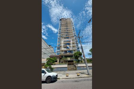 Apartamento para alugar com 90m², 2 quartos e 1 vagaFachada