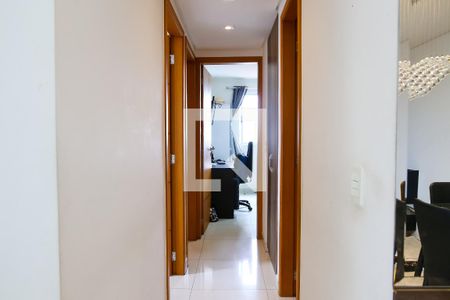 Corredor de apartamento à venda com 3 quartos, 72m² em Parque Jaçatuba, Santo André
