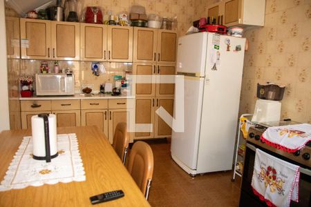 Casa à venda com 101m², 3 quartos e 2 vagasCozinha