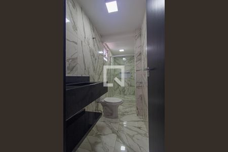 Casa para alugar com 130m², 3 quartos e 2 vagas Casa para alugar com 130m², 3 quartos e 2 vagasBanheiro Social
