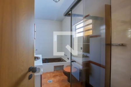 Casa à venda com 400m², 5 quartos e 2 vagasEdícula - Banheiro