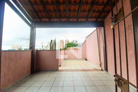 Casa à venda com 300m², 5 quartos e 2 vagas Casa à venda com 300m², 5 quartos e 2 vagasVaranda do Quarto 3