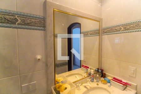 Casa à venda com 300m², 5 quartos e 2 vagas Casa à venda com 300m², 5 quartos e 2 vagasBanheiro da Suíte