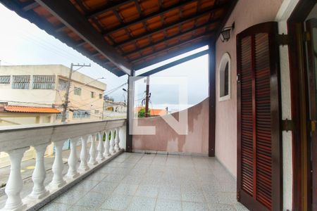 Casa à venda com 300m², 5 quartos e 2 vagas Casa à venda com 300m², 5 quartos e 2 vagasVaranda da Suíte