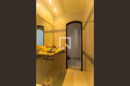 Casa à venda com 300m², 5 quartos e 2 vagas Casa à venda com 300m², 5 quartos e 2 vagasBanheiro da Suíte