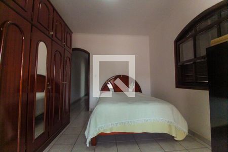 Casa à venda com 300m², 5 quartos e 2 vagas Casa à venda com 300m², 5 quartos e 2 vagasQuarto 3