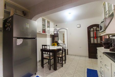 Casa à venda com 300m², 5 quartos e 2 vagas Casa à venda com 300m², 5 quartos e 2 vagasCozinha