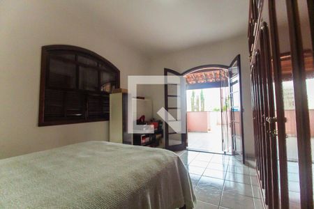 Casa à venda com 300m², 5 quartos e 2 vagas Casa à venda com 300m², 5 quartos e 2 vagasQuarto 3