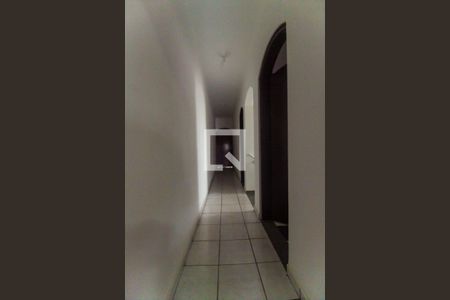 Casa à venda com 300m², 5 quartos e 2 vagas Casa à venda com 300m², 5 quartos e 2 vagasCorredor