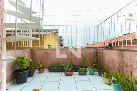 Casa à venda com 300m², 5 quartos e 2 vagas Casa à venda com 300m², 5 quartos e 2 vagasQuintal