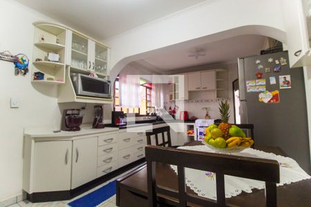 Casa à venda com 300m², 5 quartos e 2 vagas Casa à venda com 300m², 5 quartos e 2 vagasCozinha