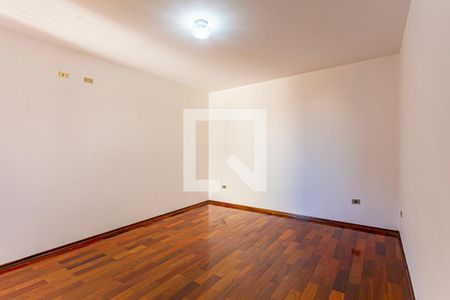 Casa à venda com 220m², 4 quartos e 4 vagasQuarto 2