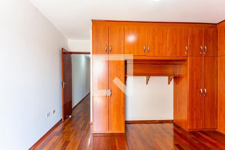 Casa à venda com 220m², 4 quartos e 4 vagasSuite 2