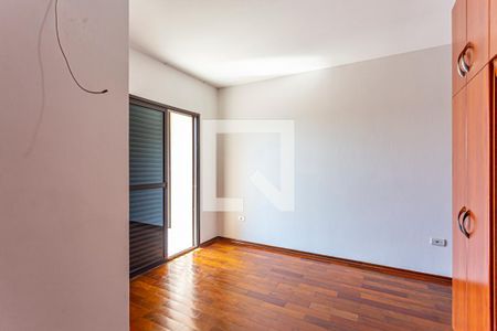 Casa à venda com 220m², 4 quartos e 4 vagasSuite 2