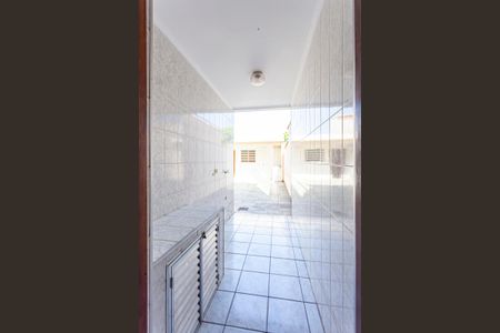 Casa à venda com 220m², 4 quartos e 4 vagasAcesso Quintal Fundos