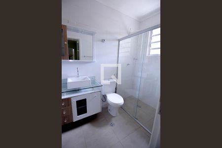 Banheiro da Suíte de casa à venda com 4 quartos, 147m² em Vila Madalena, São Paulo