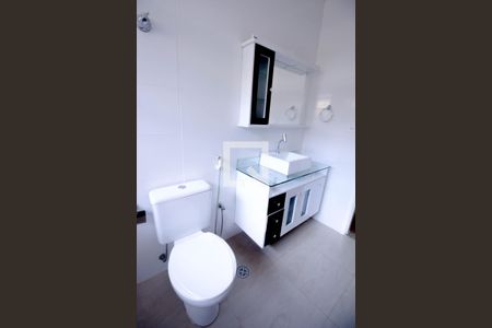 Casa para alugar com 160m², 4 quartos e 1 vaga Casa para alugar com 160m², 4 quartos e 1 vagaBanheiro