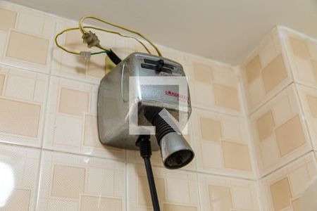 Apartamento à venda com 100m², 4 quartos e 1 vagaBanheiro de Serviço - Chuveiro