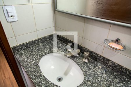 Apartamento à venda com 100m², 4 quartos e 1 vagaBanheiro da Suíte - Torneira