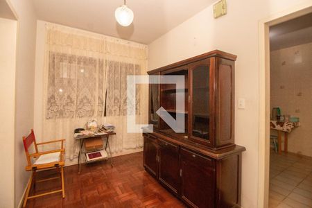 Sala de casa à venda com 3 quartos, 150m² em Vila Jardim, Porto Alegre