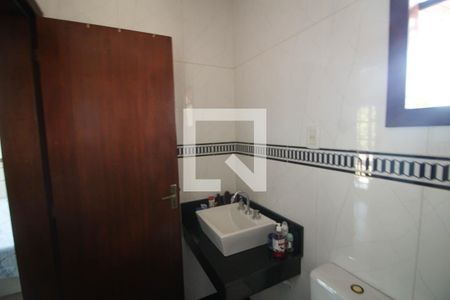 Casa à venda com 240m², 3 quartos e 2 vagas Casa à venda com 240m², 3 quartos e 2 vagasBanheiro da Suíte