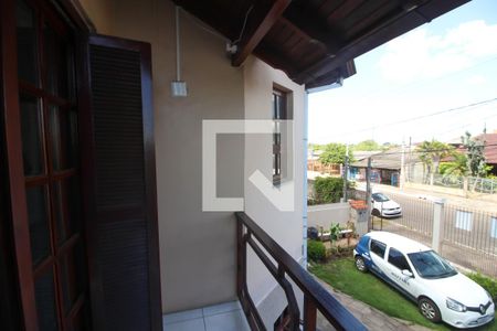 Casa à venda com 240m², 3 quartos e 2 vagas Casa à venda com 240m², 3 quartos e 2 vagasSacada da Suite