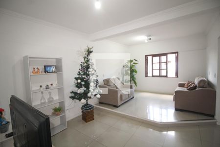 Sala de casa à venda com 3 quartos, 240m² em Mathias Velho, Canoas