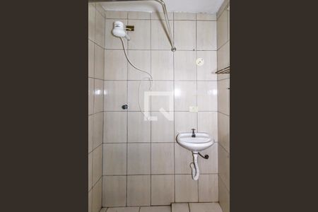 Banheiro de apartamento para alugar com 1 quarto, 34m² em República, São Paulo