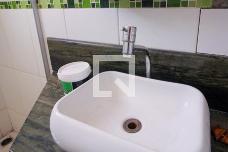 Apartamento à venda com 70m², 2 quartos e 1 vagaBanheiro Social