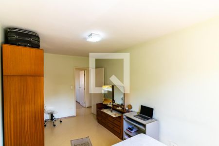 Casa à venda com 120m², 4 quartos e 2 vagasQuarto 1