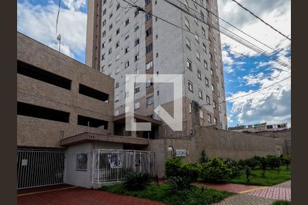 Apartamento para alugar com 42m², 2 quartos e 1 vaga Apartamento para alugar com 42m², 2 quartos e 1 vagaFachada