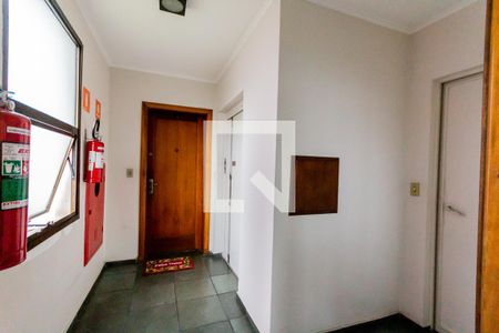 Apartamento para alugar com 156m², 3 quartos e 2 vagasHall de Serviço