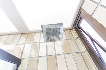 Apartamento para alugar com 156m², 3 quartos e 2 vagasChuveiro