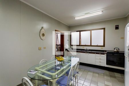 Apartamento para alugar com 156m², 3 quartos e 2 vagasCozinha