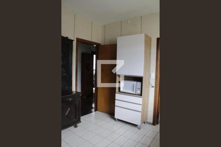 Casa à venda com 356m², 4 quartos e 4 vagasCozinha