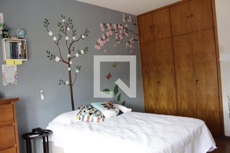 Casa à venda com 356m², 4 quartos e 4 vagasSuite 2