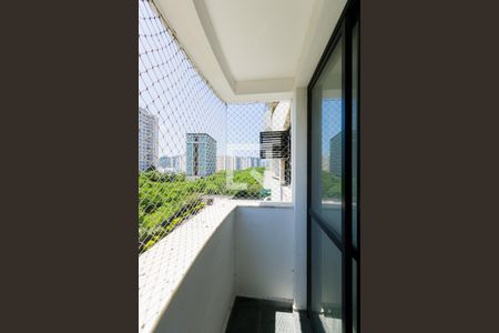 Apartamento à venda com 80m², 3 quartos e 1 vaga Apartamento à venda com 80m², 3 quartos e 1 vagaVaranda do Quarto 2