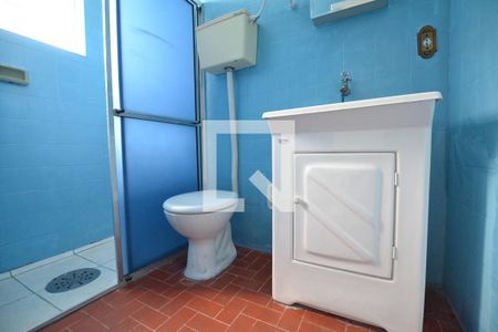Banheiro de kitnet/studio para alugar com 1 quarto, 31m² em Partenon, Porto Alegre
