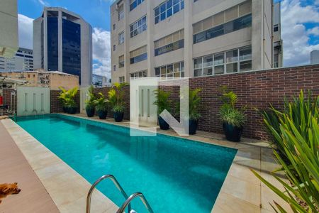 Apartamento à venda com 161m², 2 quartos e 1 vaga Apartamento à venda com 161m², 2 quartos e 1 vagaPiscina