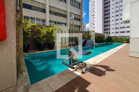 Apartamento à venda com 161m², 2 quartos e 1 vaga Apartamento à venda com 161m², 2 quartos e 1 vagaPiscina